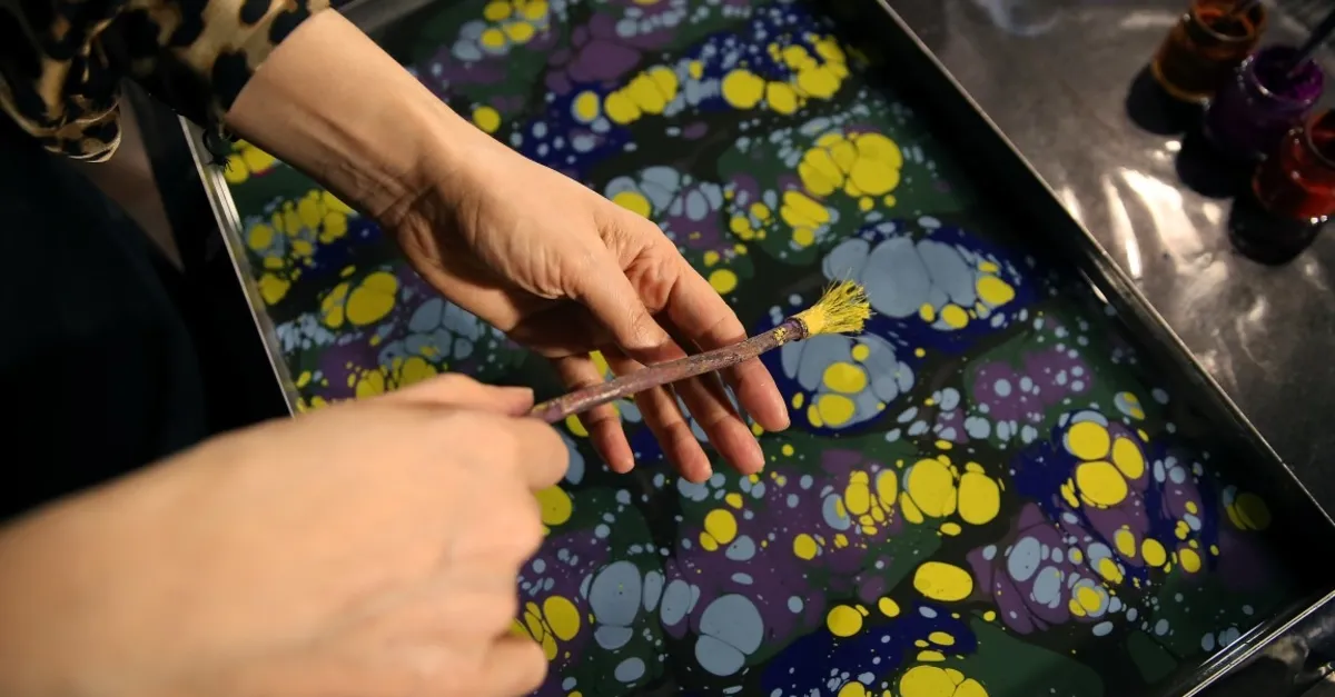 Dunyanin Dort Bir Yanindan Ebru Ogrenmek Icin Geliyorlar Kultur