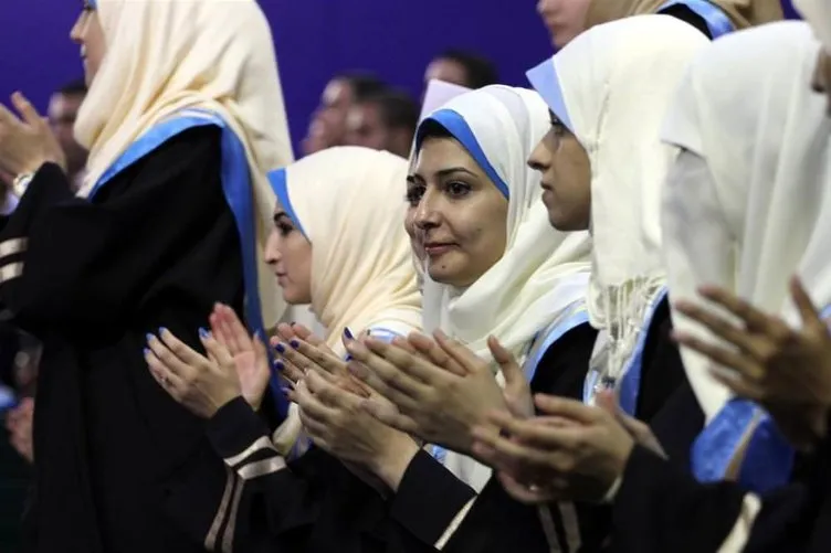 Savaş sonrası Gazze’de mezuniyet