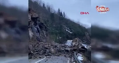 Rize’de heyelan; düşen kayalar yolu kapattı | Video