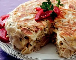 Pratik Makarna Böreği