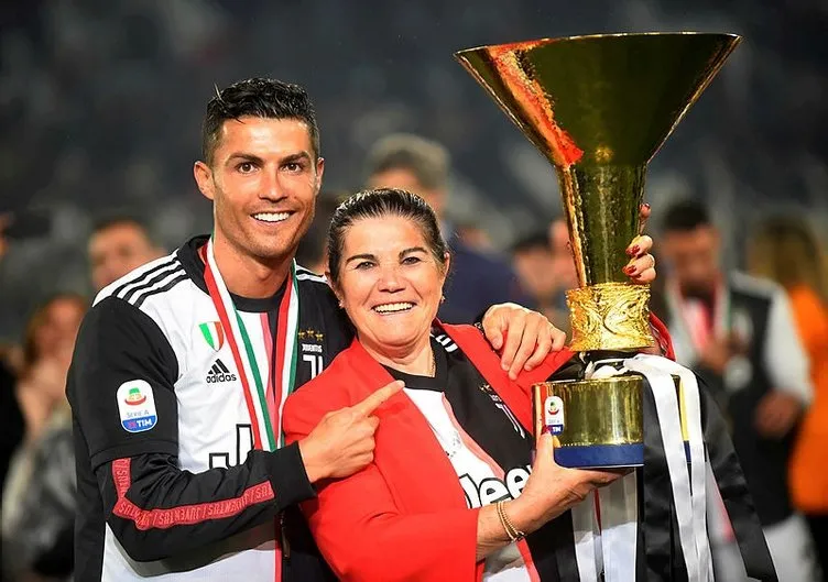 Cristiano Ronaldo’nun annesi Dolores bunu ilk kez açıkladı! ’Ölmeden önce geri dön...’