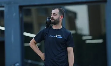 Bir karga, bir motosiklet ustası ve büyük bir dostluk!