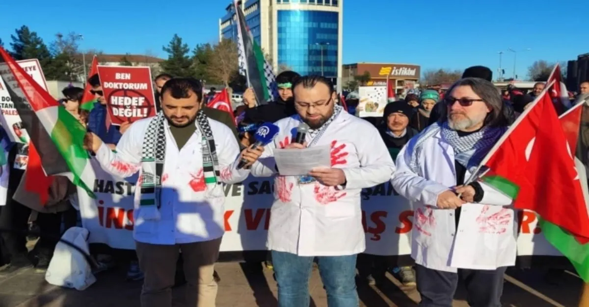 Türk doktor Gazze'de insanlığın umudu oldu!