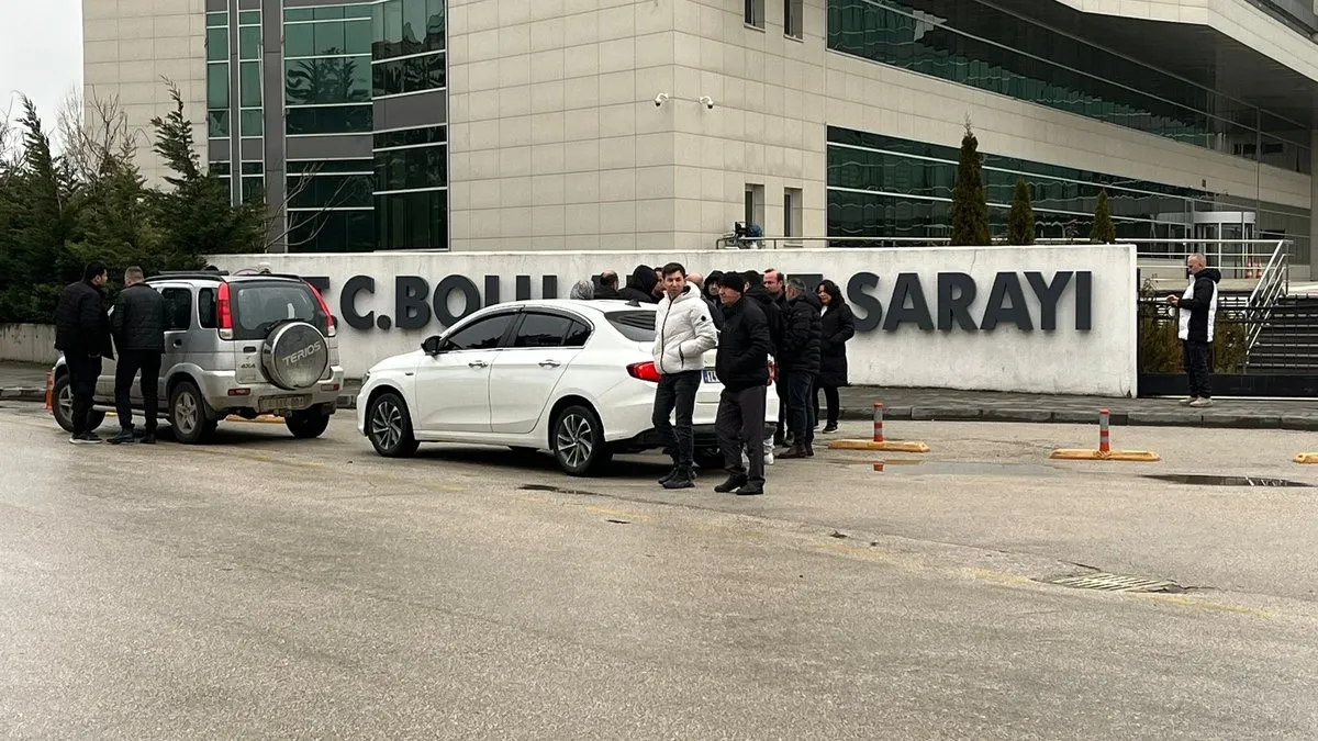 Son dakika: Bolu Belediye Başkan Yardımcısı ve İtfaiye Müdürü adliyeye sevk edildi