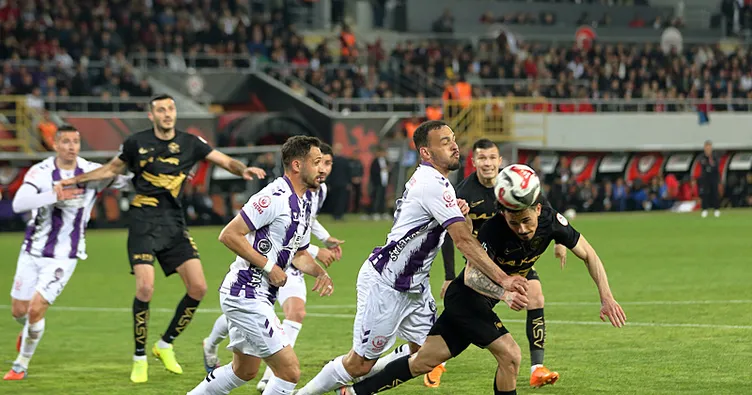 Çorum FK, yarı final biletini kaptı!