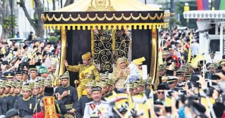 Brunei Sultanı 50’nci yılını kutluyor