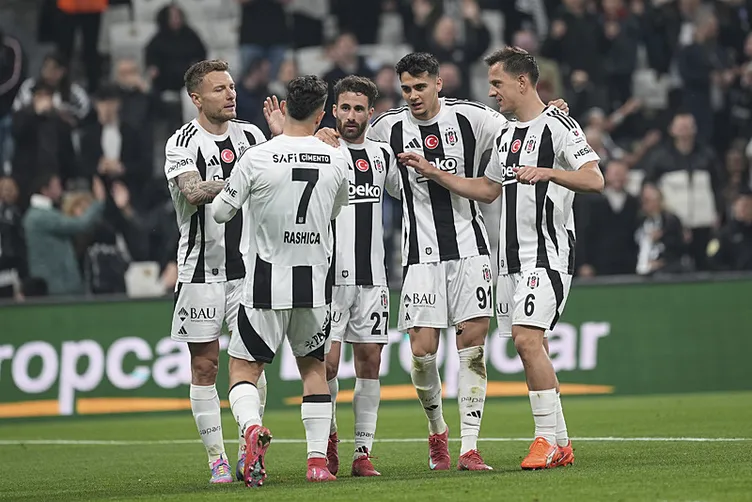 Beşiktaş tarihine geçecek! Rafa Silva'nın derbi öncesi hedefi belli oldu