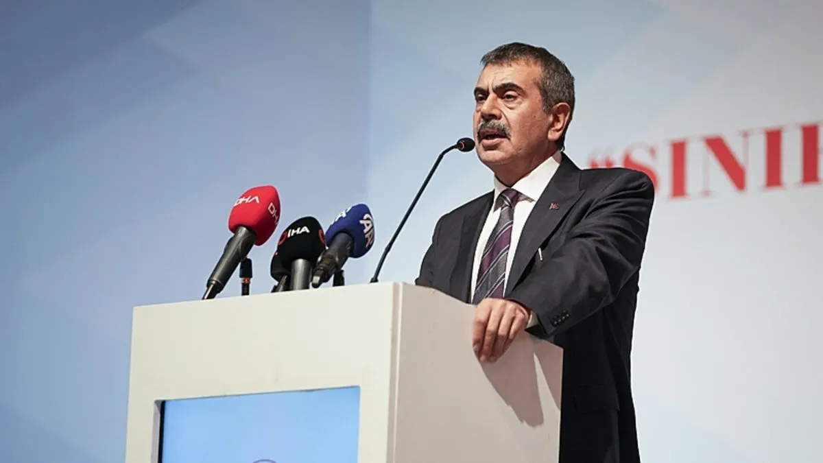 Milli Eğitim Bakanı Yusuf Tekin: Çocuklarımızın, Cumhuriyet’i ilelebet muhafaza edecek bir şuurla yetişmesi için çaba içindeyiz! Milli Eğitim Bakanı Yusuf Tekin: Çocuklarımızın, Cumhuriyet’i ilelebet muhafaza edecek bir şuurla yetişmesi için çaba içindeyiz!