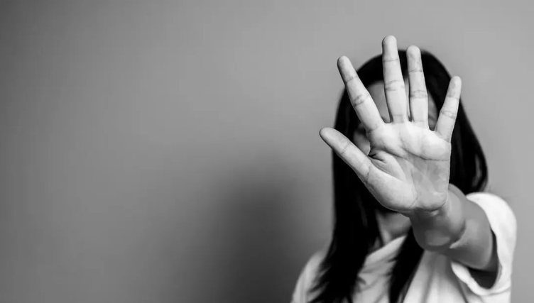 İstanbul’da apartman sapığı dehşeti: Komşunun kızını önce dudağından öptü 1 hafta sonra…