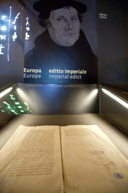 Vatikan Gizli Arşivleri