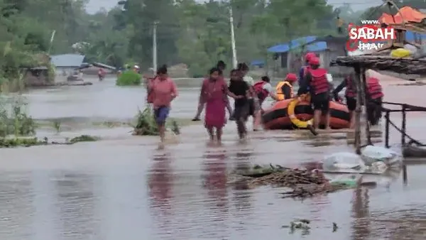 Nepal'i vuran sel ve heyelanda bilanço artıyor: 48 ölü | Video