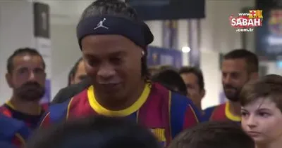 Ronaldinho, Roberto Carlos’a karşı! Efsanelerin El Clasico’sunda kazanan Real Madrid oldu! Efsaneler maçı özet izle