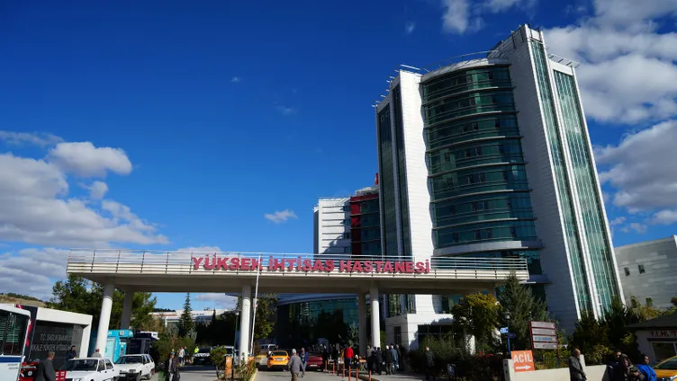 Kırıkkale’de hastaneye operasyon! 2’si doktor 10 kişi gözaltına alındı!