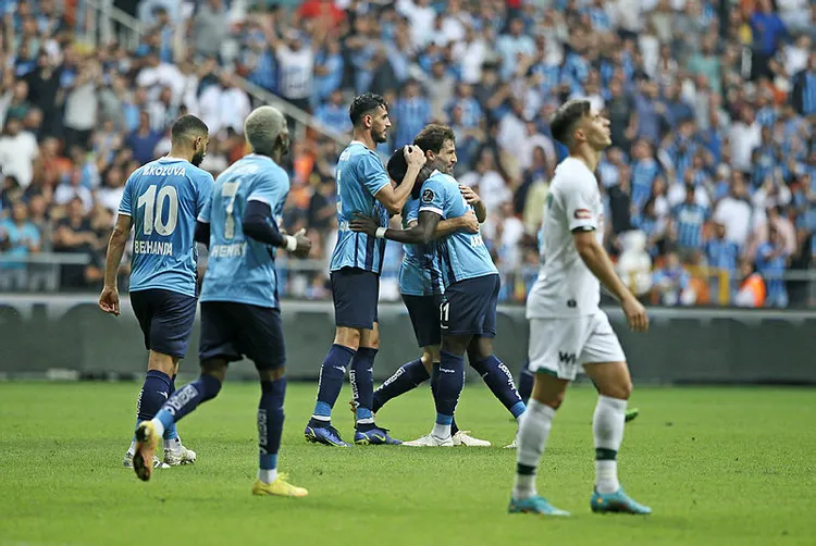 adana-demirspor-teknik-direktoru-vincenzo-montella-gelisime-acik-bir-takimiz-1666861311274.jpg