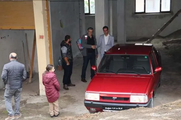 50 Bin TL’lik 2002 model Tofaş marka otomobil Trabzon’a geldi!