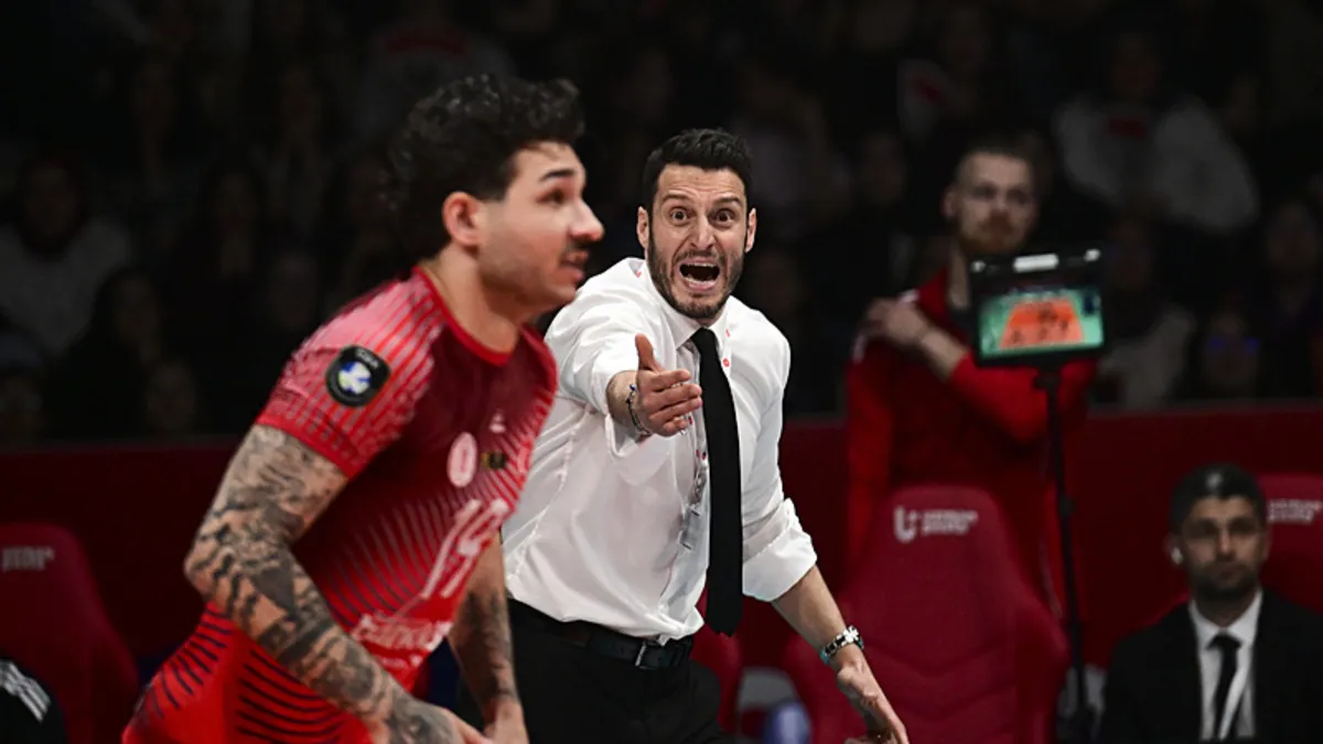 Efeler Ligi'nde şampiyon Ziraat Bankkart! Efeler Ligi'nde şampiyon Ziraat Bankkart!