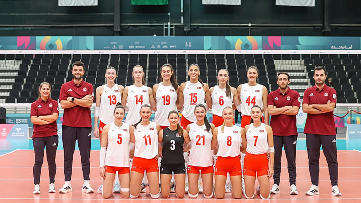 Filenin Sultanları set vermeden şampiyon! Filenin Sultanları set vermeden şampiyon!