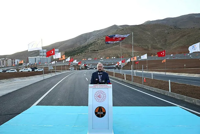 son-dakika-bakan-karaismailoglu-sabaha-konustu-scooterlara-yeni-duzenleme-1666840884564.jpg