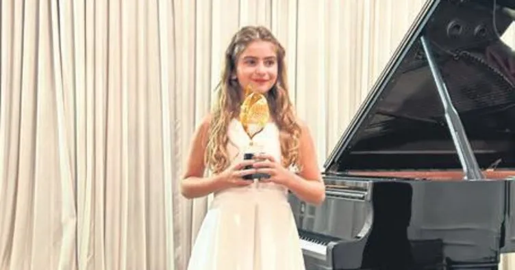 Küçük piyanistten büyük başarı