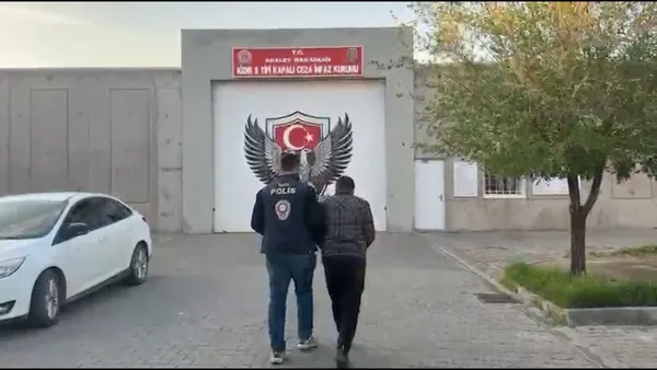 sosyal-medya-hesaplarini-ele-geciren-suphelilere-operasyon-1-tutuklama-1777554338314.jpg