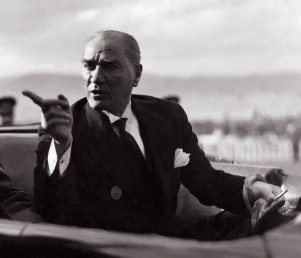 10 KASIM ŞİİRLERİ EN GÜZEL VE YENİ 2022 || Atatürk’ü Anma Günü’ne özel en güzel, anlamlı, kısa, uzun 2-3-4-5 kıtalık 10 Kasım şiirleri burada!