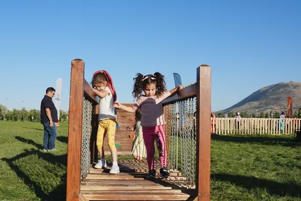 kayseride-kultur-yolu-festivalinde-sanat-ve-tarih-bulusmasi-1789306145699.jpeg