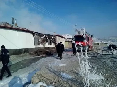 Yozgat’ta çıkan yangında mutfak tüpü patladı: 2 ölü