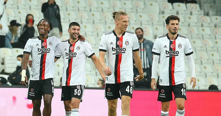 Beşiktaş Sporting Lizbon maçı CANLI İZLE! UEFA Şampiyonlar Ligi Beşiktaş Lizbon maçı canlı yayın kanalı izle | EXXEN CANLI YAYIN İZLE