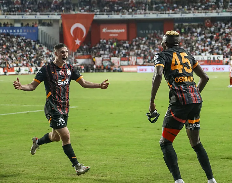 Ahmet Çakar penaltı pozisyonuna son noktayı koydu! Tartışma yaratmıştı...