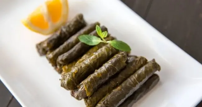 Sarmalık Yaprak Kaç Dakika Haşlanır? Salamura Yaprak Ne Kadar Süre Haşlanmalı?