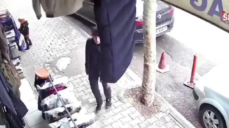 Siverek’te yelekleri deneme süsüyle çaldı, on anlar güvenlik kamerasında!