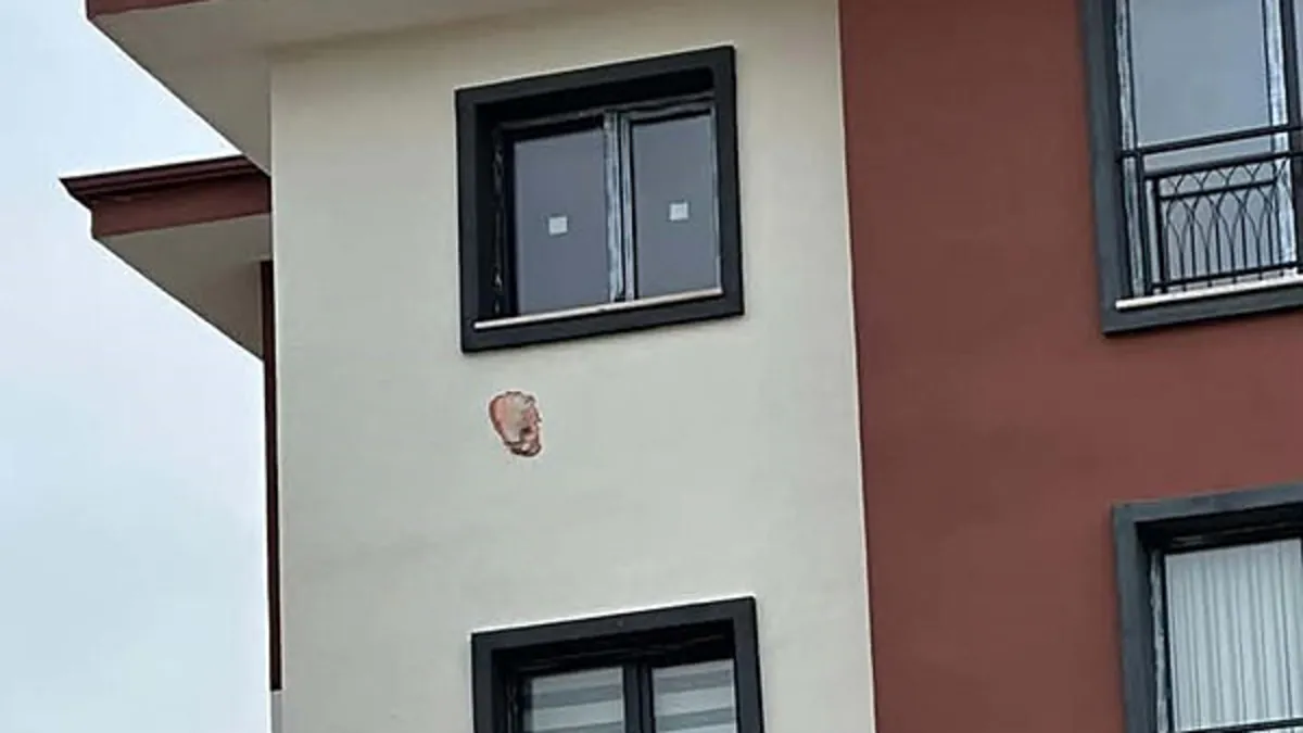 Mutfak tüpü bomba gibi patladı!