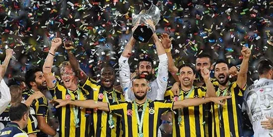 Fenerbahçe 5. yıldızı istiyor