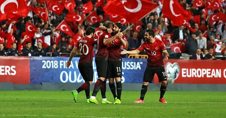 Milli maç dönüşü Galatasaray ve Fenerbahçe’ye yaramıyor