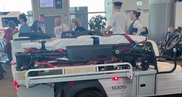 ABD uçağında büyük panik! Yolcular bir anda kanlar içinde kaldı