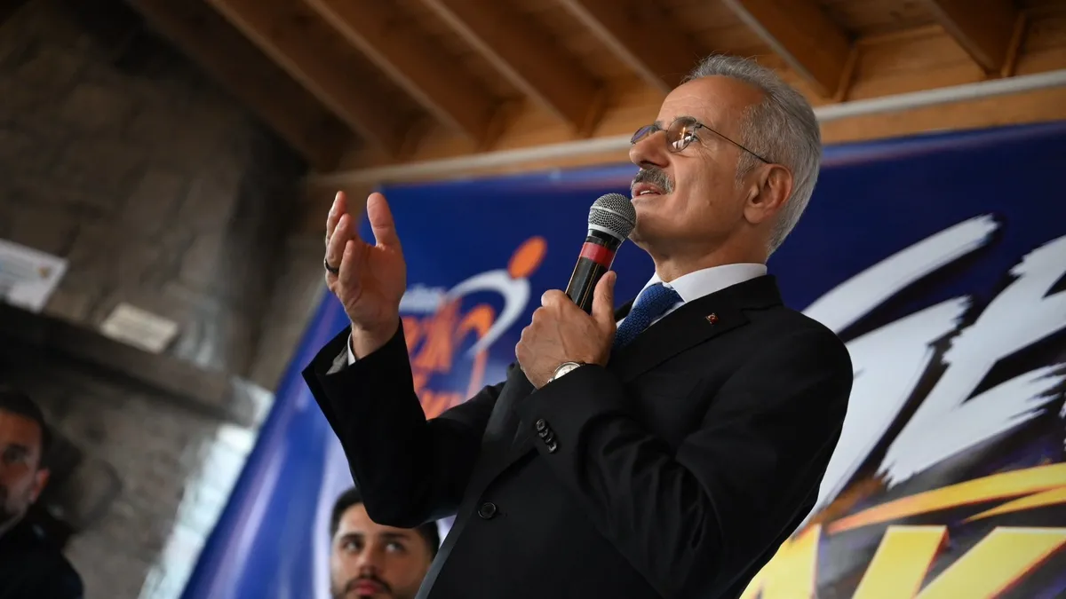 Bakan Uraloğlu: “Gençlerimizin Türkiye'nin yarınlarına yön vereceğine inanıyoruz”
