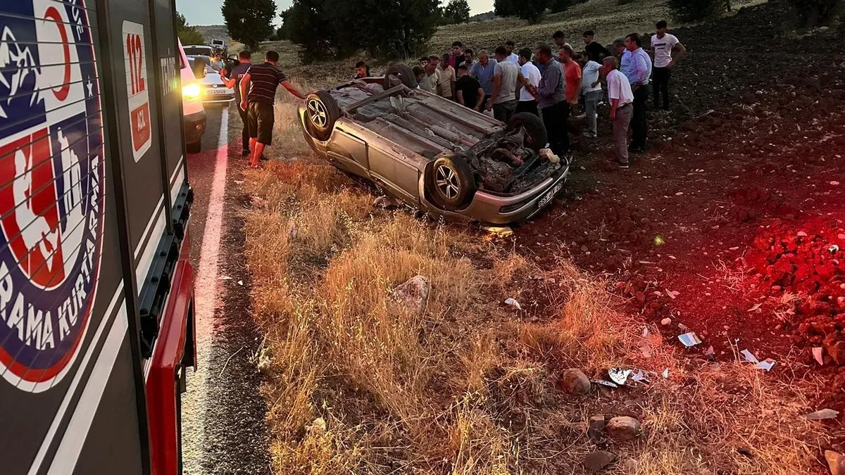 Adıyaman’da otomobil tarlaya uçtu: 3 yaralı! Adıyaman’da otomobil tarlaya uçtu: 3 yaralı!