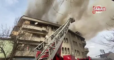 Sakarya’da korkutan yangın: 4 katlı binanın çatısı alev alev yandı | Video