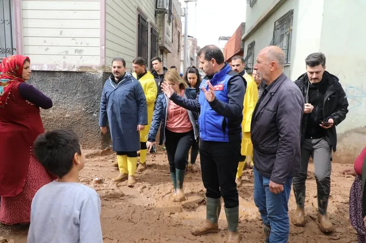 Şanlıurfa'da Mehmetçik sahada... Sel felaketinin yaraları sarılıyor