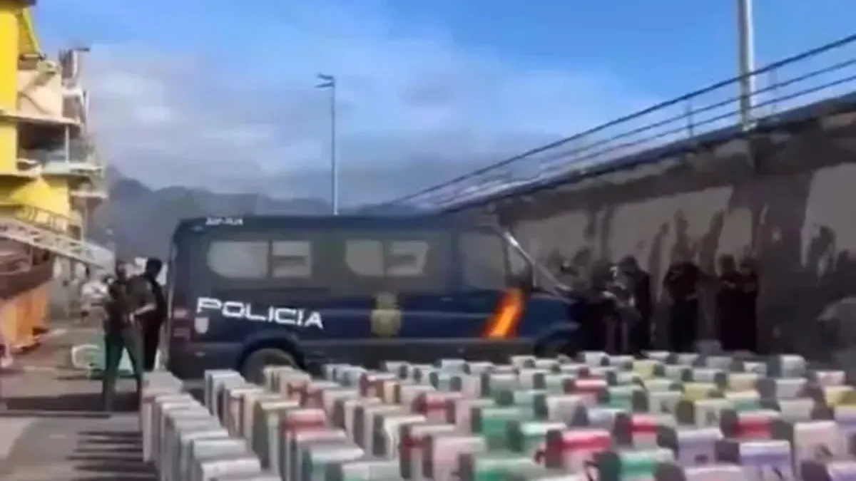 İspanya'daki gemide 10 ton uyuşturucu ele geçirilmişti: Dev operasyonda flaş gelişme! İspanya'daki gemide 10 ton uyuşturucu ele geçirilmişti: Dev operasyonda flaş gelişme!