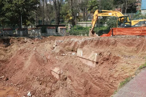 İnşaat kazısında Roma dönemine ait mezarlar çıktı