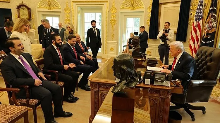 Şara-Trump zirvesinden tarihi kararlar çıktı: PKK/YPG’nin entegrasyonunda süreç başlıyor! ABD askerlerinin Suriye’den çekilmesi gündemde