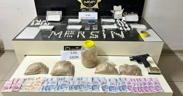 Paketler halinde 9 kilo uyuşturucu ile 4 uyuşturucu taciri gözaltına alındı