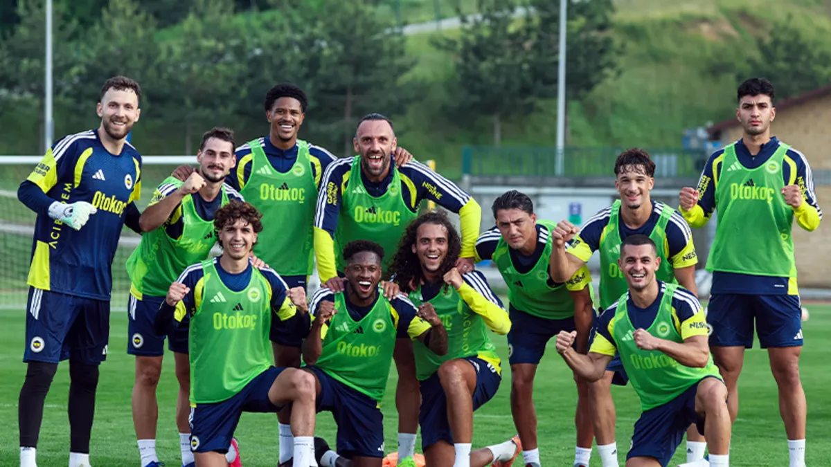 Fenerbahçe günü çift antrenmanla noktaladı! Fenerbahçe günü çift antrenmanla noktaladı!