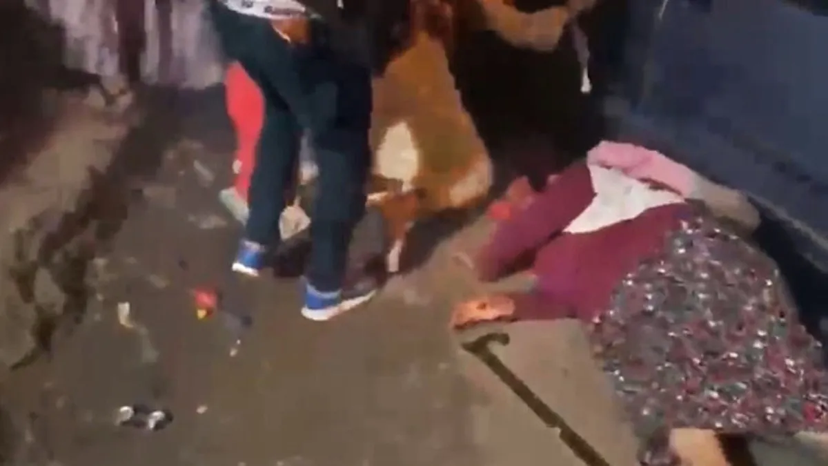 Düğünde havai fişek paniği: Davetlilerin arasında patladı! Düğünde havai fişek paniği: Davetlilerin arasında patladı!