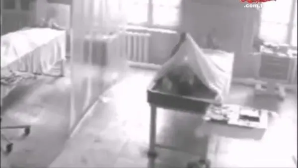 Rusya'da şoke eden şaka videosu... Öldü sanılan adam morgda uyandı! | Video