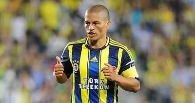 Fenerbahçe’nin transferi Alex’ten!