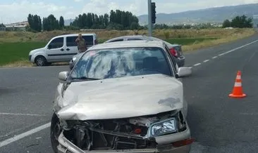 Bingöl’de iki otomobil çarpıştı: 5 yaralı