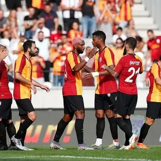 Galatasaray, Fiorentina ile hazırlık maçı yapacak