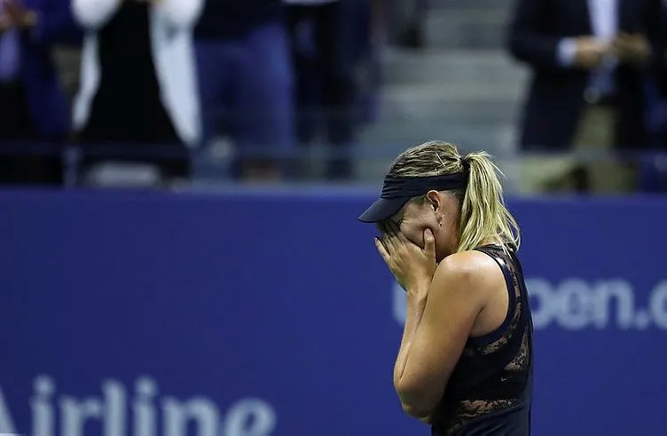 Sharapova hüngür hüngür ağladı!